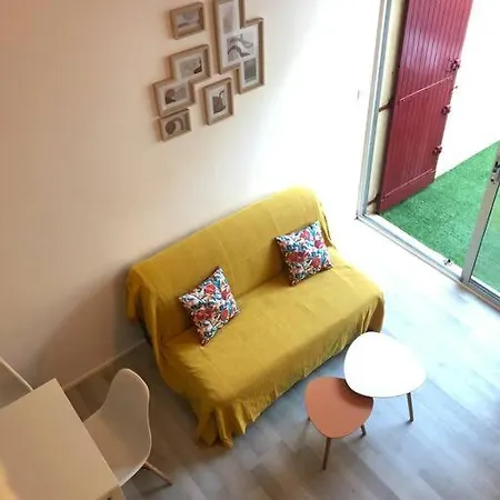 Climatise Avec Jardin Et Pkg Privatif 아그